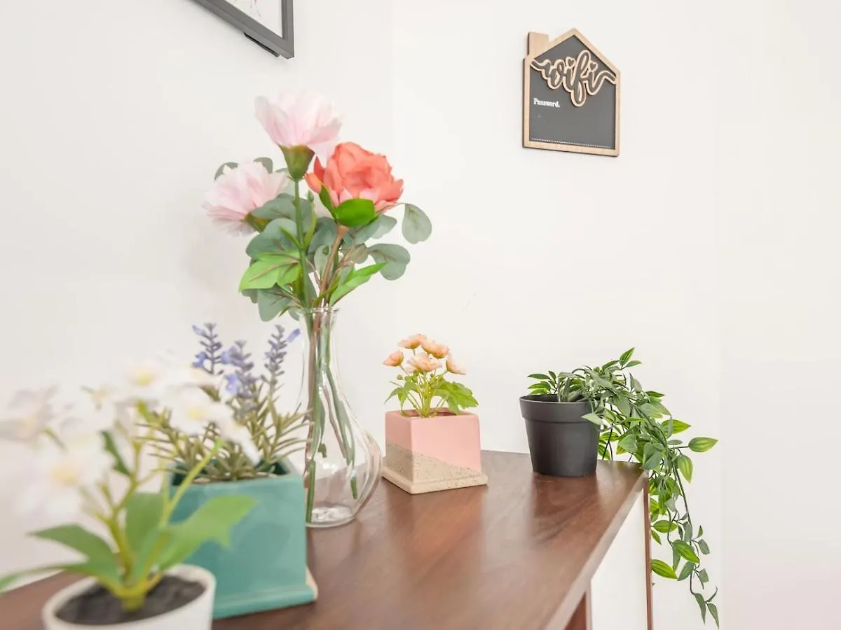 Holiday home Pass The Keys Horsforth Haven - Brand New Townhouse With Balcony Leeds  United Kingdom